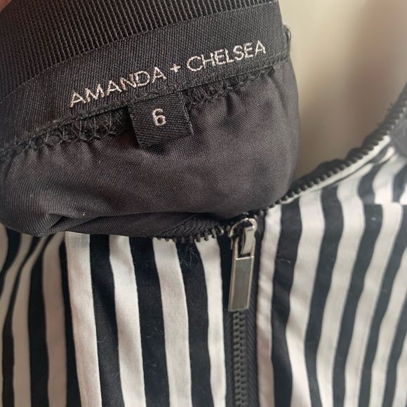 Women's A line skirt. Black & White size 6. - Picture 6 of 6